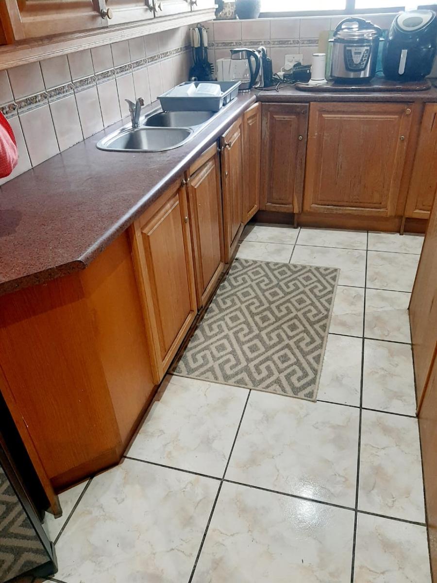 4 Bedroom Property for Sale in Beacon Bay Eastern Cape